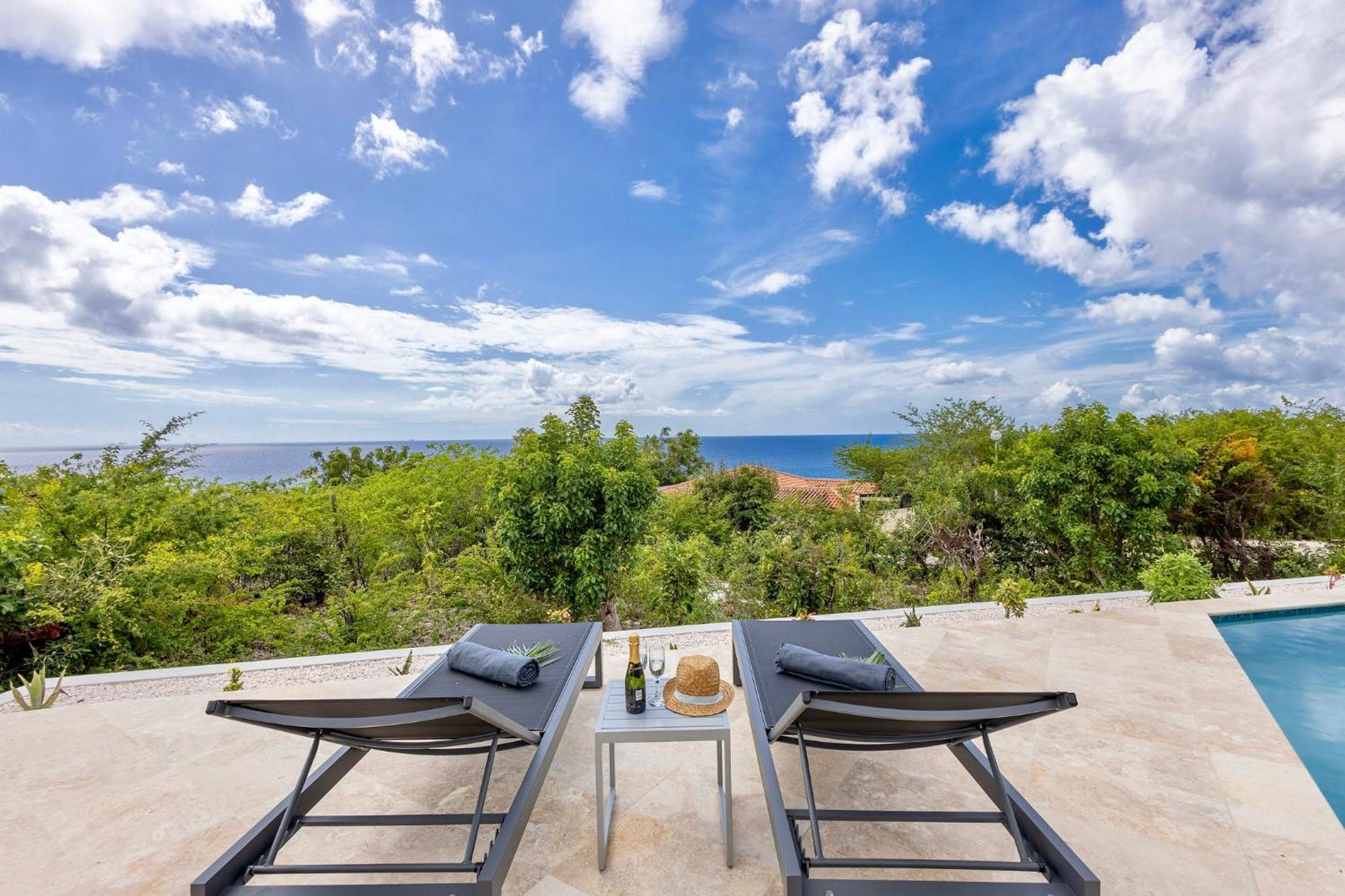 Coral Estate Rentals Willibrordus ภายนอก รูปภาพ